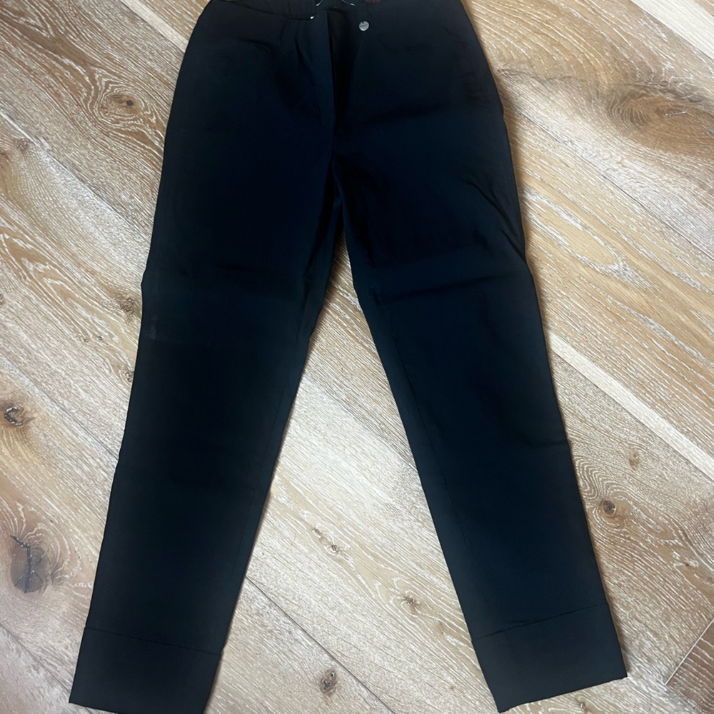 Robell pull on travel pant.  Sz 4